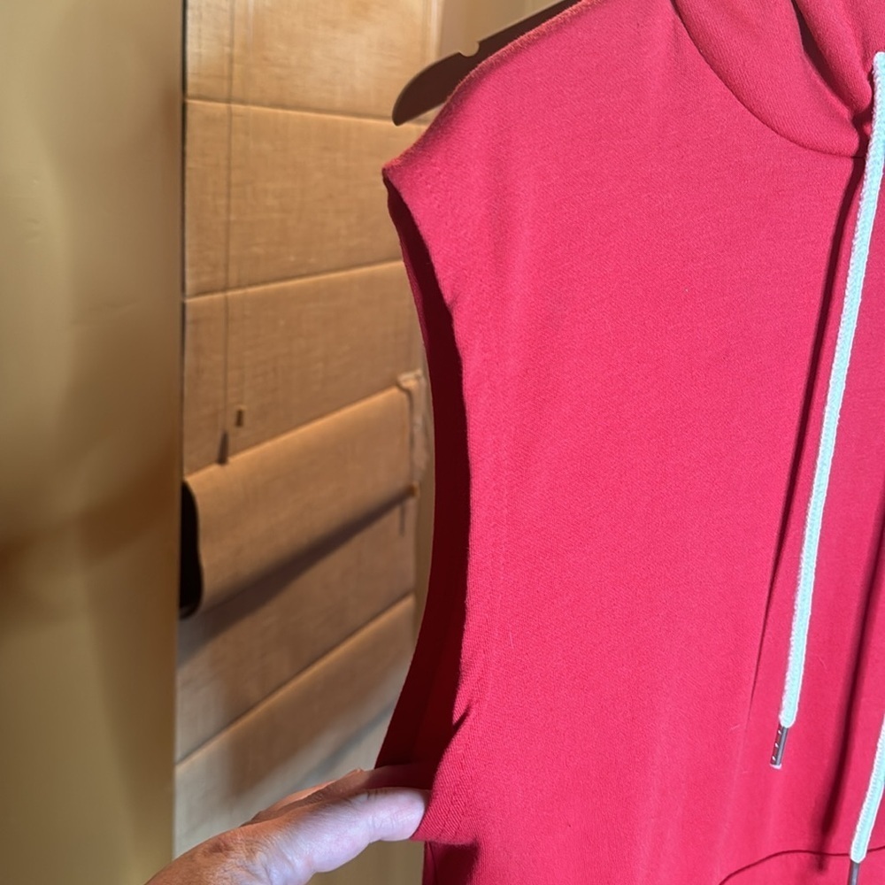 Ohoo Red Sleeveless Hoodie Tank Top Men’s Large Muscle Gym Athleisure Pullover - Picture 5 of 9